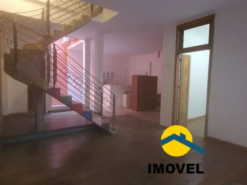 Casa com 4 quartos à venda, 240m2 em Ingá, Niteroi - RJ - imagem 7 Foto 7 de Casa com 4 quartos à venda, 240m2 em Ingá, Niteroi - RJ