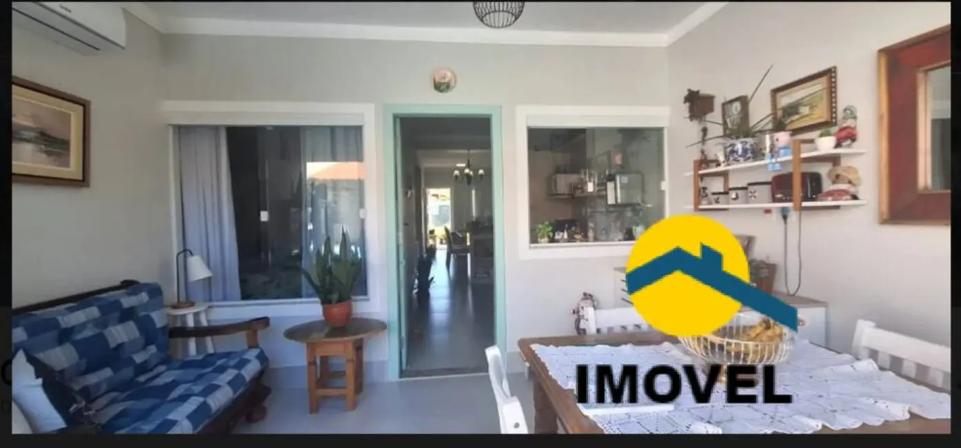 Foto 8 de Casa com 2 quartos à venda, 90m2 em Centro, Rio Bonito - RJ