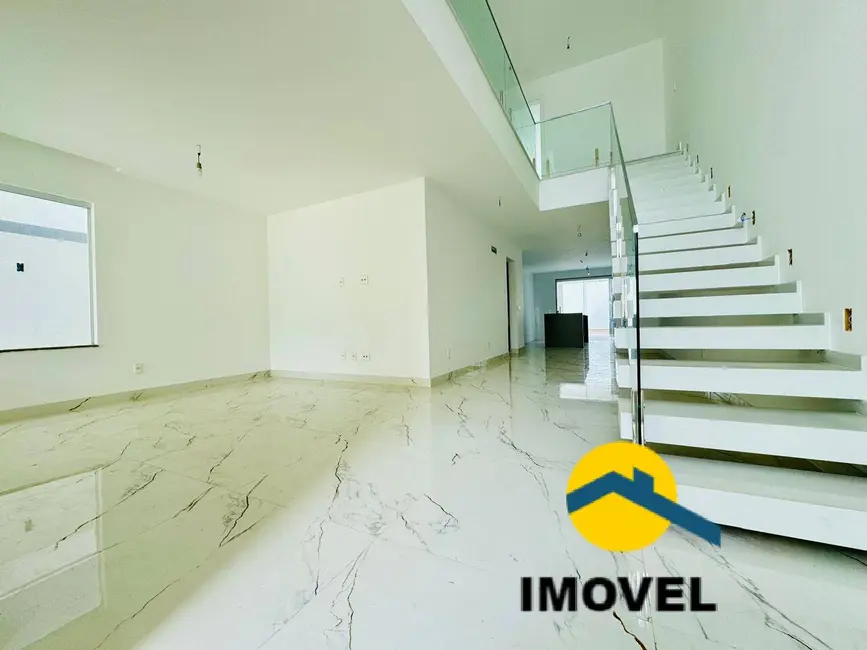 Foto 4 de Casa com 4 quartos à venda, 213m2 em Itaipu, Niteroi - RJ