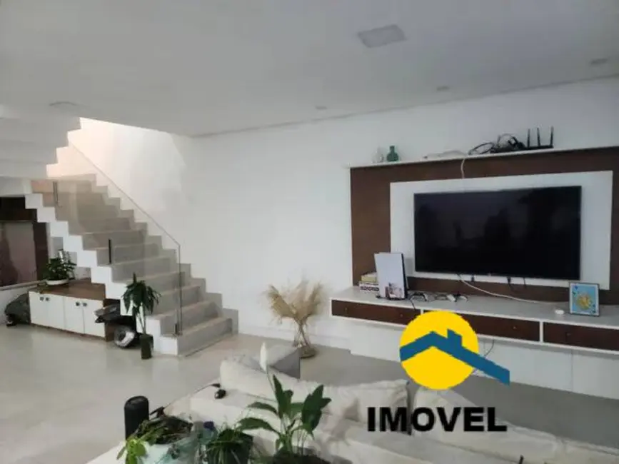 Casa de Condomínio com 3 quartos à venda, 190m2 em Arsenal, Sao Goncalo - RJ - imagem 4 Foto 4 de Casa de Condomínio com 3 quartos à venda, 190m2 em Arsenal, Sao Goncalo - RJ