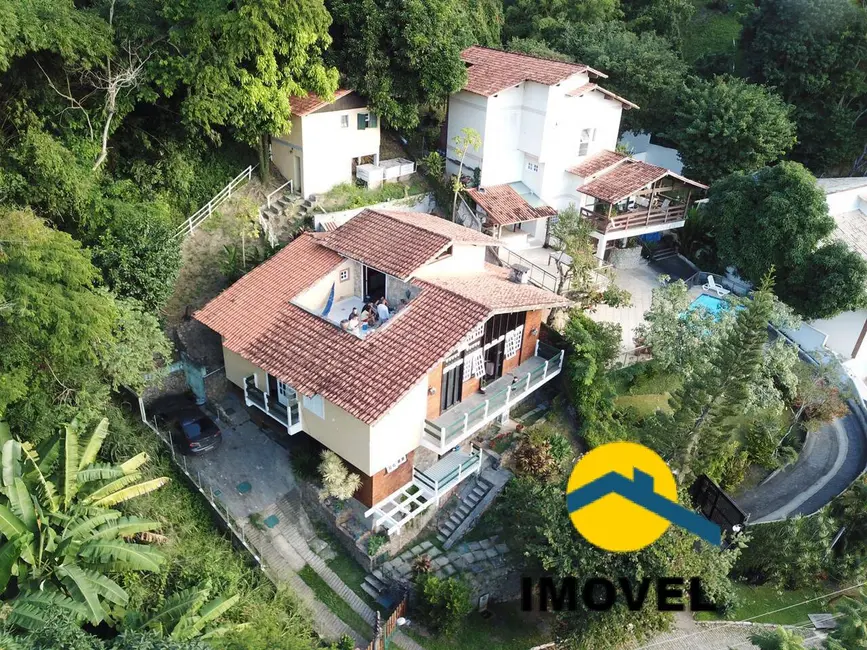 Foto 1 de Casa com 3 quartos à venda, 180m2 em Itaipu, Niteroi - RJ