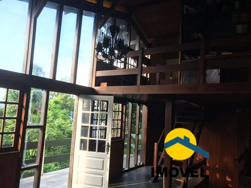 Foto 8 de Casa com 3 quartos à venda, 180m2 em Itaipu, Niteroi - RJ