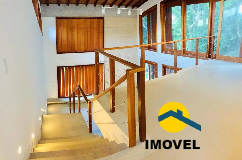 Casa com 3 quartos à venda, 315m2 em Serra Grande, Niteroi - RJ - imagem 5 Foto 5 de Casa com 3 quartos à venda, 315m2 em Serra Grande, Niteroi - RJ