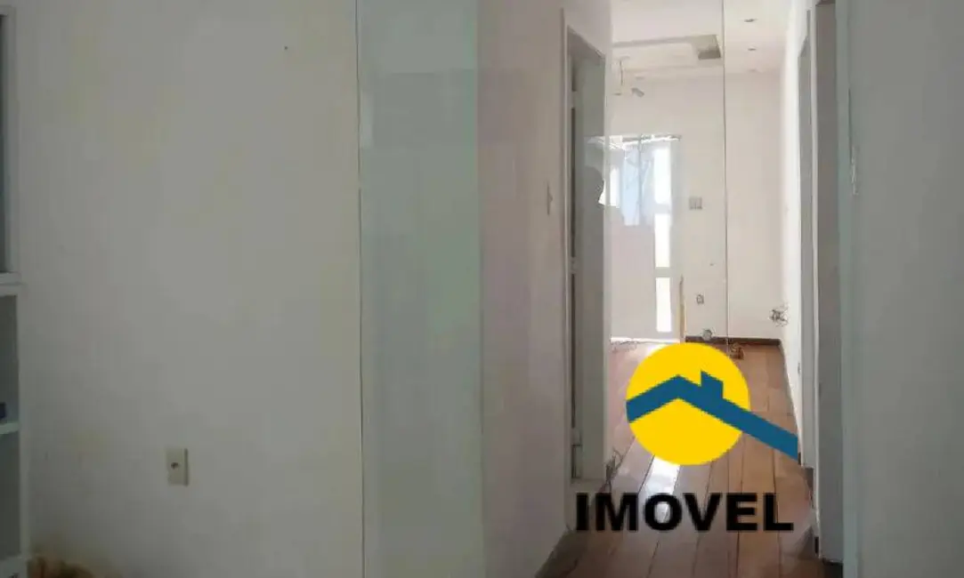 Casa com 4 quartos à venda, 200m2 em Santa Rosa, Niteroi - RJ - imagem 3 Foto 3 de Casa com 4 quartos à venda, 200m2 em Santa Rosa, Niteroi - RJ