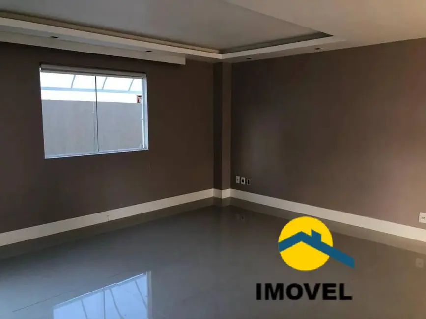 Foto 2 de Casa de Condomínio com 3 quartos à venda, 118m2 em Itaipu, Niteroi - RJ