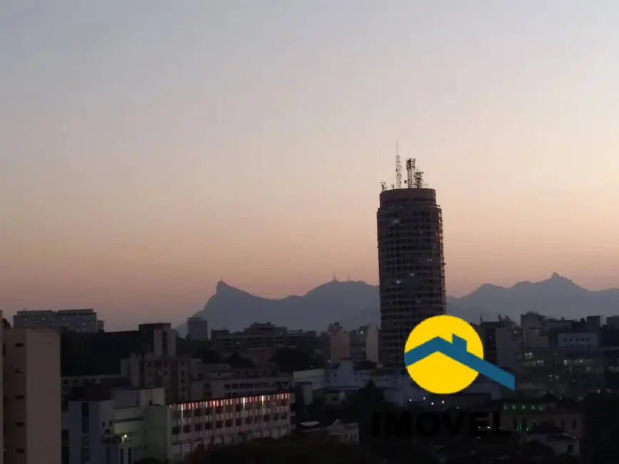 Foto 7 de Apartamento com 2 quartos à venda, 80m2 em Centro, Niteroi - RJ