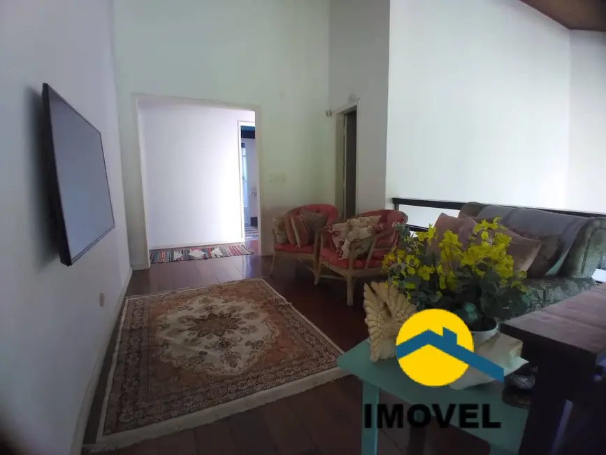 Casa de Condomínio com 4 quartos à venda, 255m2 em Sapê, Niteroi - RJ - imagem 4 Foto 4 de Casa de Condomínio com 4 quartos à venda, 255m2 em Sapê, Niteroi - RJ