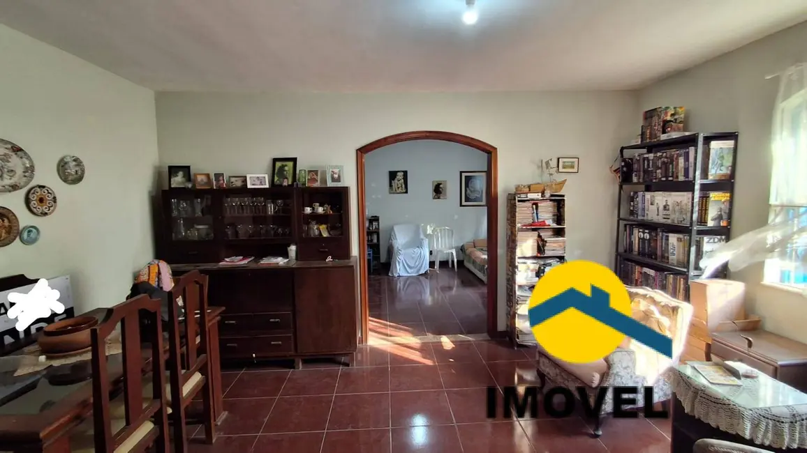 Foto 4 de Casa com 4 quartos à venda, 525m2 em Maria Paula, Niteroi - RJ