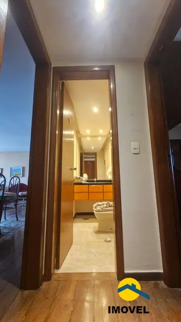 Foto 9 de Apartamento com 4 quartos à venda, 250m2 em Icaraí, Niteroi - RJ