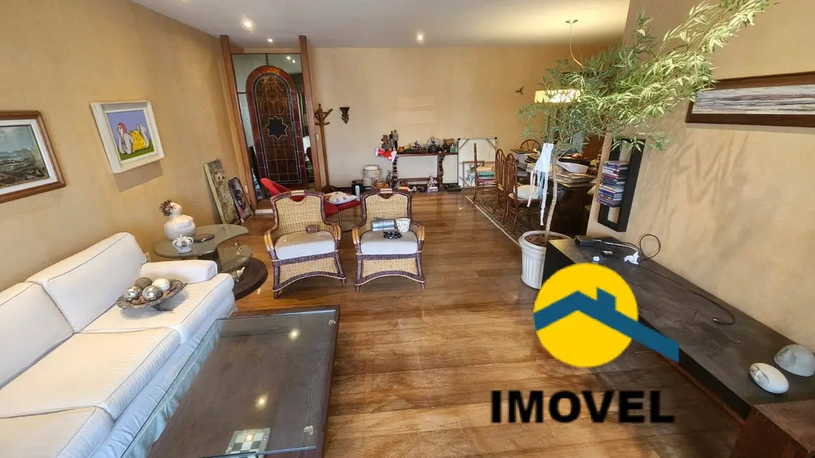 Foto 2 de Apartamento com 4 quartos à venda, 250m2 em Icaraí, Niteroi - RJ