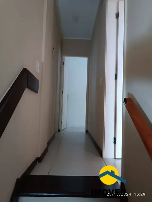 Foto 8 de Casa de Condomínio com 2 quartos à venda, 120m2 em Serra Grande, Niteroi - RJ