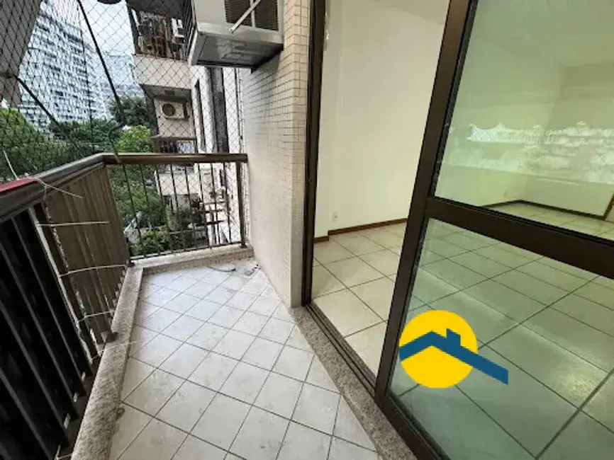 Foto 4 de Apartamento com 2 quartos à venda, 90m2 em Santa Rosa, Niteroi - RJ