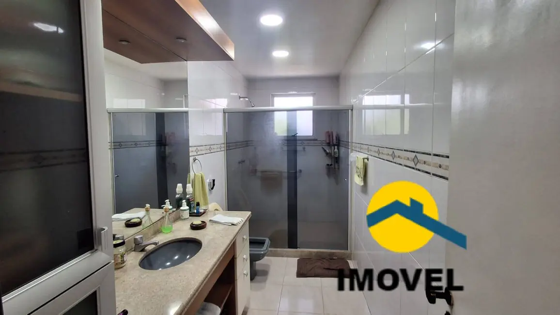 Casa com 5 quartos para alugar, 1150m2 em Itaipu, Niteroi - RJ - imagem 7 Foto 7 de Casa com 5 quartos para alugar, 1150m2 em Itaipu, Niteroi - RJ