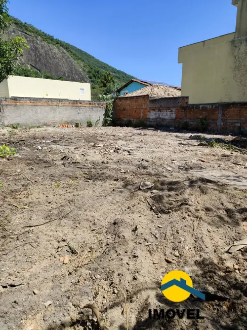 Foto 2 de Terreno / Lote à venda, 180m2 em Itaipu, Niteroi - RJ