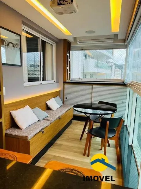 Apartamento com 3 quartos à venda, 118m2 em Icaraí, Niteroi - RJ - imagem 8 Foto 8 de Apartamento com 3 quartos à venda, 118m2 em Icaraí, Niteroi - RJ