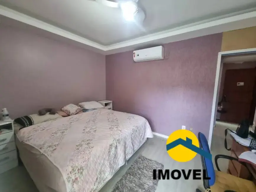 Foto 5 de Casa com 4 quartos à venda, 167m2 em Piratininga, Niteroi - RJ