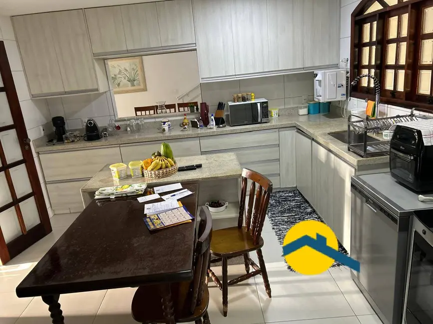 Foto 3 de Casa com 4 quartos à venda, 219m2 em Badu, Niteroi - RJ