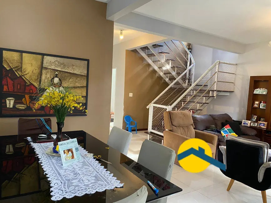 Foto 1 de Casa com 4 quartos à venda, 207m2 em Itaipu, Niteroi - RJ
