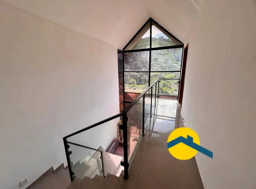 Foto 7 de Casa com 3 quartos à venda, 160m2 em Piratininga, Niteroi - RJ