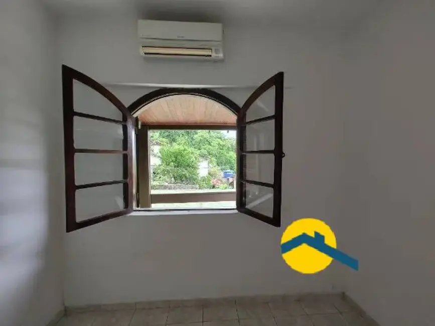 Foto 4 de Casa com 3 quartos à venda, 180m2 em São Francisco, Niteroi - RJ