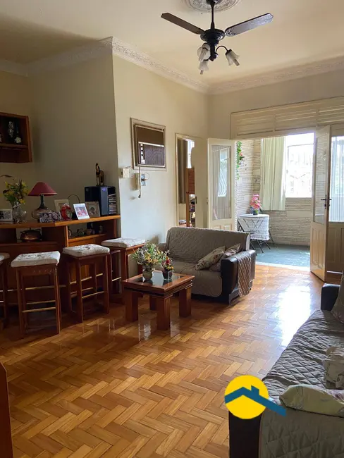 Foto 2 de Sobrado com 4 quartos à venda, 110m2 em Engenhoca, Niteroi - RJ