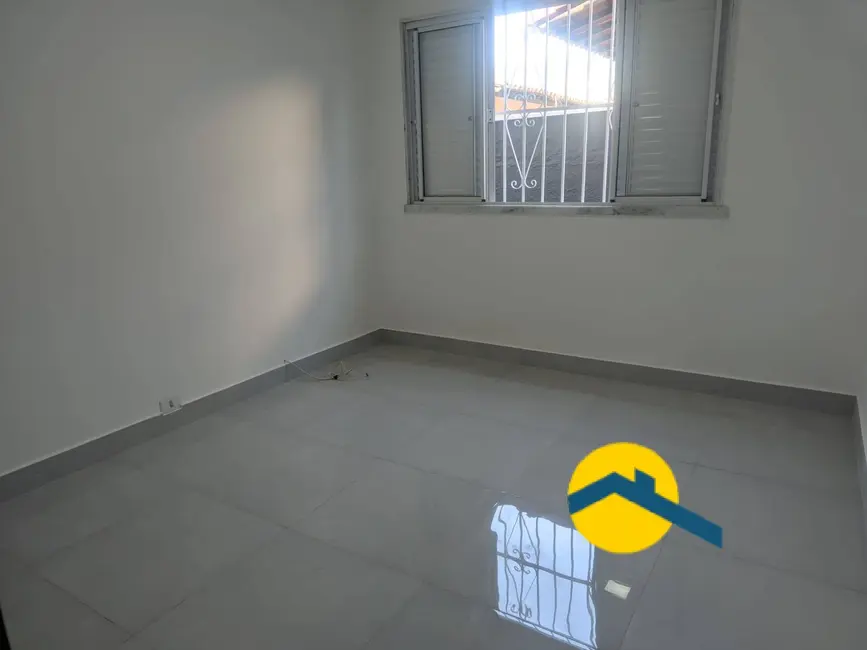 Casa com 3 quartos à venda e para alugar, 180m2 em Itaipu, Niteroi - RJ - imagem 8 Foto 8 de Casa com 3 quartos à venda e para alugar, 180m2 em Itaipu, Niteroi - RJ
