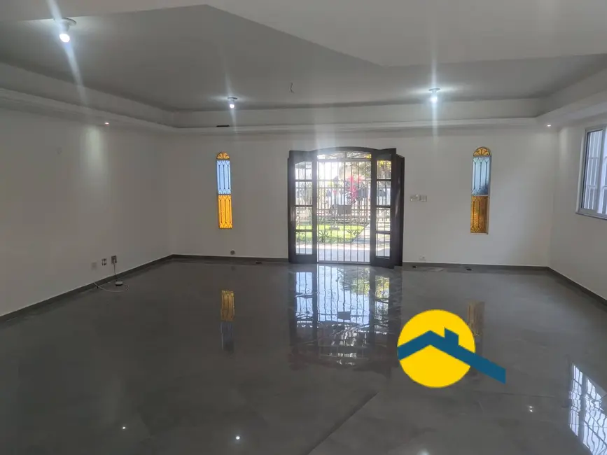 Casa com 3 quartos à venda e para alugar, 180m2 em Itaipu, Niteroi - RJ - imagem 4 Foto 4 de Casa com 3 quartos à venda e para alugar, 180m2 em Itaipu, Niteroi - RJ