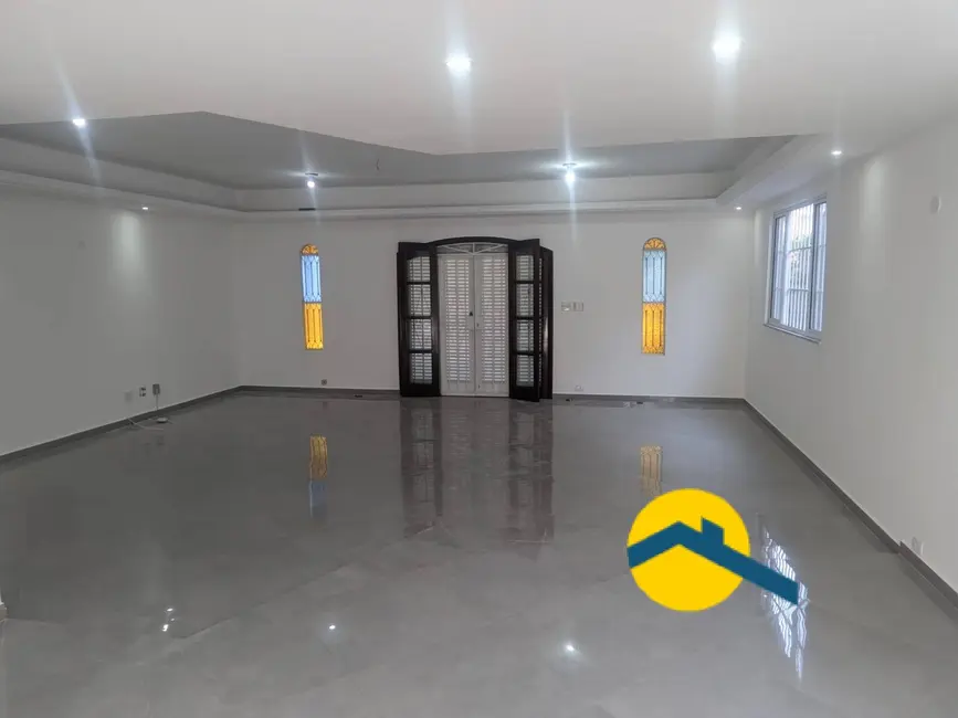 Casa com 3 quartos à venda e para alugar, 180m2 em Itaipu, Niteroi - RJ - imagem 6 Foto 6 de Casa com 3 quartos à venda e para alugar, 180m2 em Itaipu, Niteroi - RJ