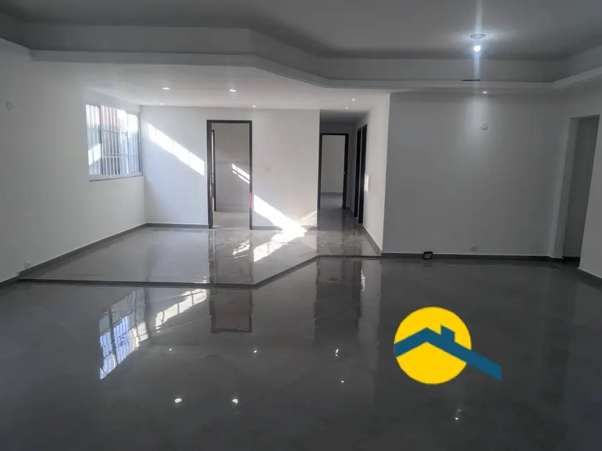 Casa com 3 quartos à venda e para alugar, 180m2 em Itaipu, Niteroi - RJ - imagem 5 Foto 5 de Casa com 3 quartos à venda e para alugar, 180m2 em Itaipu, Niteroi - RJ