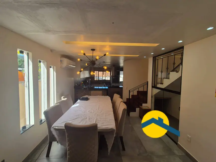 Foto 1 de Casa com 3 quartos à venda, 150m2 em Piratininga, Niteroi - RJ