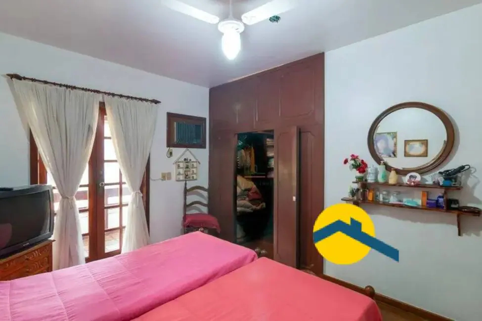 Foto 8 de Casa de Condomínio com 4 quartos à venda, 500m2 em Piratininga, Niteroi - RJ