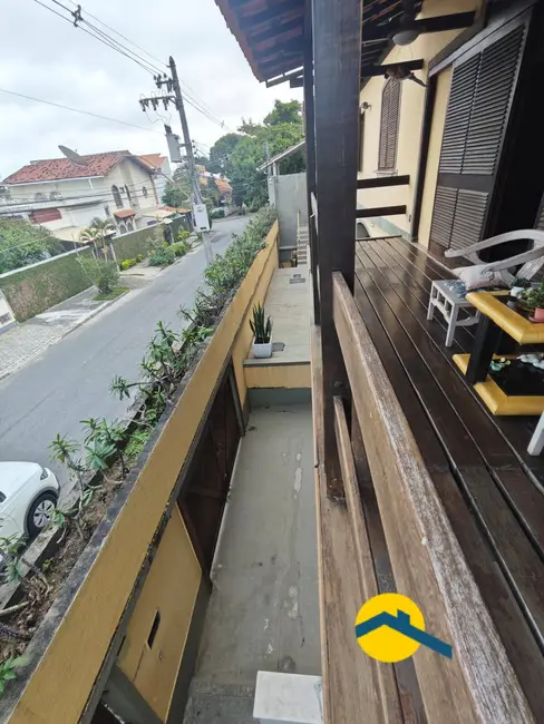 Foto 2 de Casa com 5 quartos à venda, 600m2 em São Francisco, Niteroi - RJ