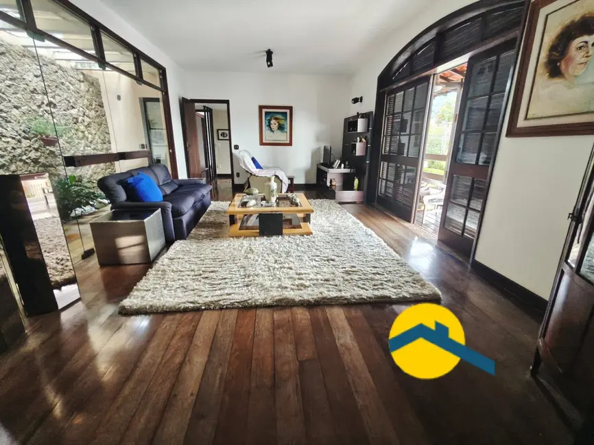 Foto 1 de Casa com 5 quartos à venda, 600m2 em São Francisco, Niteroi - RJ