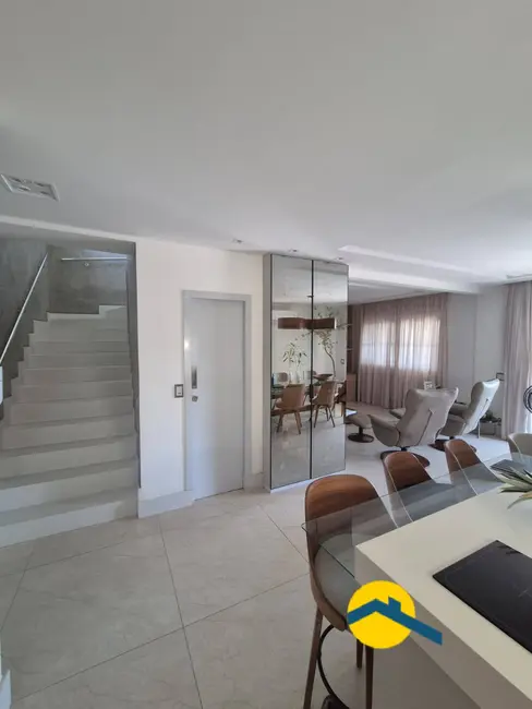 Foto 2 de Casa de Condomínio com 3 quartos à venda, 230m2 em Camboinhas, Niteroi - RJ