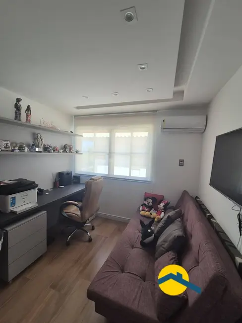 Foto 3 de Casa de Condomínio com 3 quartos à venda, 230m2 em Camboinhas, Niteroi - RJ