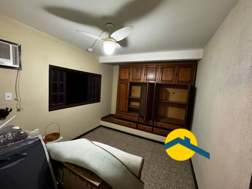 Foto 2 de Casa com 4 quartos à venda em Badu, Niteroi - RJ