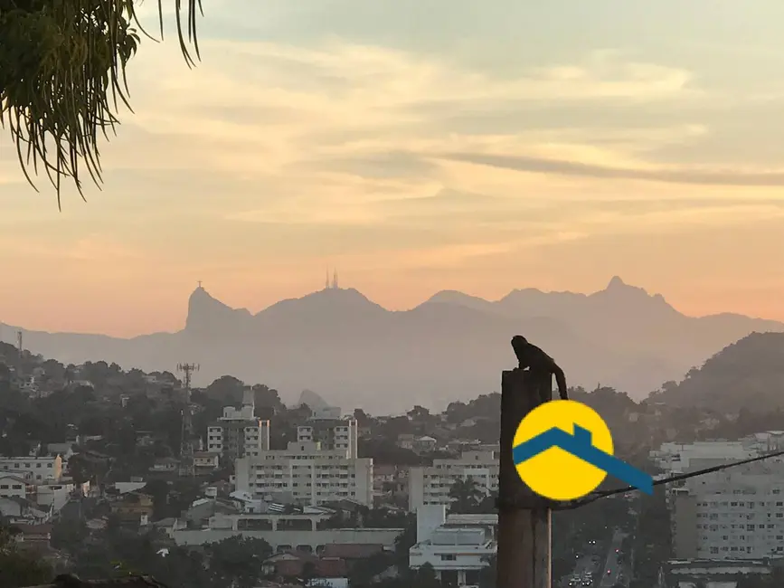 Foto 1 de Casa com 4 quartos à venda em Badu, Niteroi - RJ