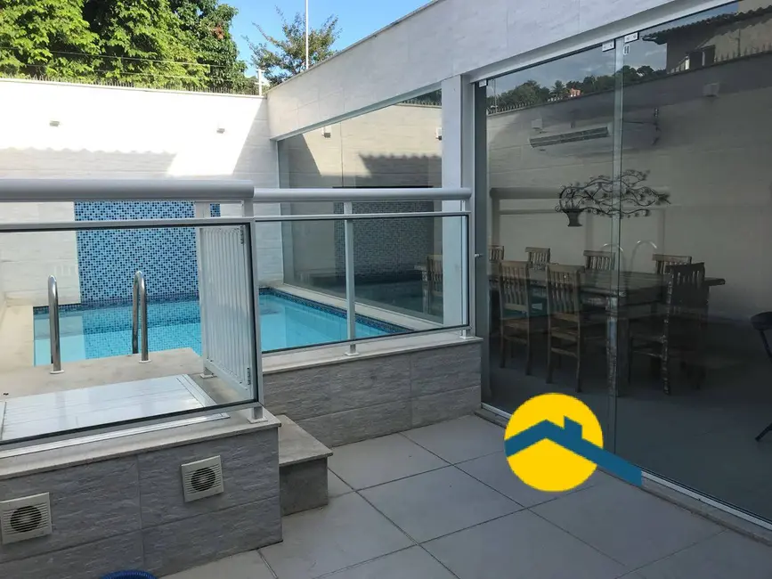 Foto 1 de Casa com 3 quartos à venda, 168m2 em Piratininga, Niteroi - RJ