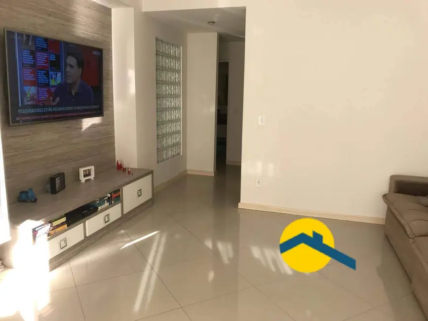 Foto 2 de Casa com 3 quartos à venda, 168m2 em Piratininga, Niteroi - RJ