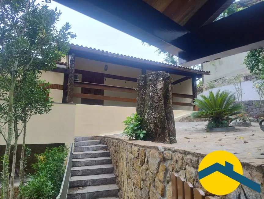 Foto 3 de Casa de Condomínio com 4 quartos à venda, 215m2 em Vila Progresso, Niteroi - RJ