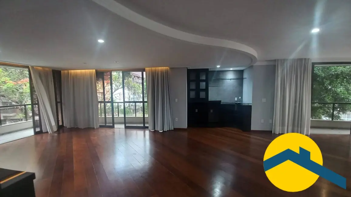 Foto 1 de Apartamento com 4 quartos à venda, 300m2 em Boa Viagem, Niteroi - RJ