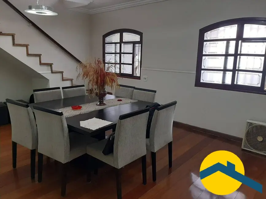 Foto 2 de Casa com 6 quartos à venda, 295m2 em Piratininga, Niteroi - RJ