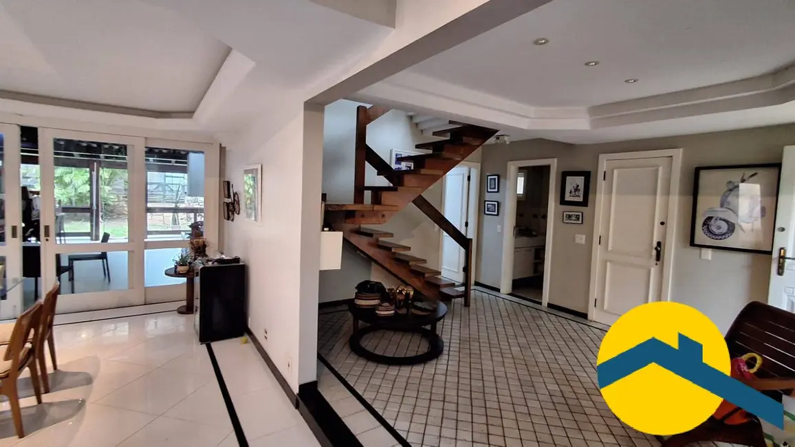 Foto 4 de Casa com 3 quartos à venda, 257m2 em Itacoatiara, Niteroi - RJ