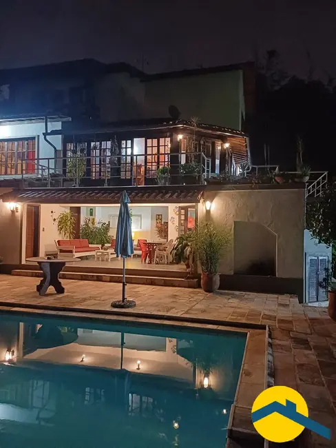 Foto 2 de Casa com 4 quartos à venda, 351m2 em Pendotiba, Niteroi - RJ