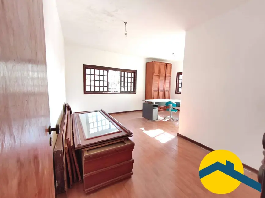 Casa com 5 quartos à venda, 185m2 em São Francisco, Niteroi - RJ - imagem 4 Foto 4 de Casa com 5 quartos à venda, 185m2 em São Francisco, Niteroi - RJ