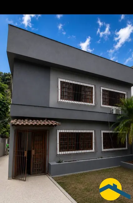 Casa com 5 quartos à venda, 185m2 em São Francisco, Niteroi - RJ - imagem 1 Foto 1 de Casa com 5 quartos à venda, 185m2 em São Francisco, Niteroi - RJ