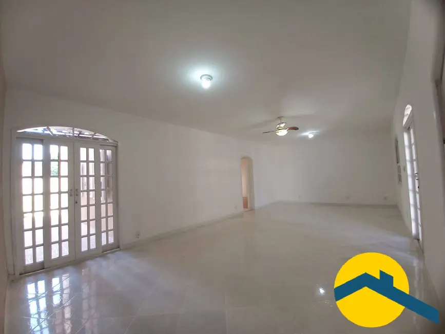 Foto 1 de Casa com 3 quartos à venda, 330m2 em Piratininga, Niteroi - RJ