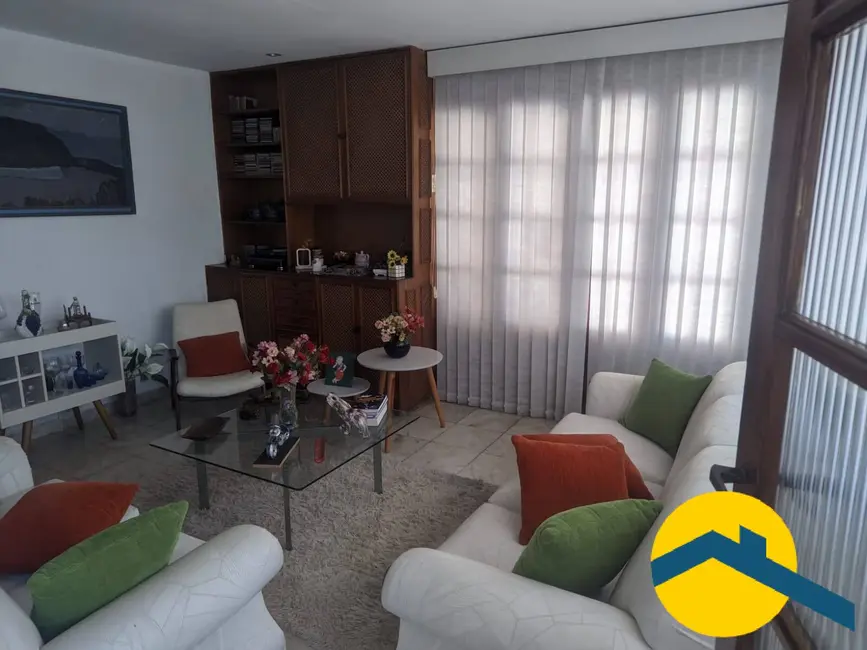 Foto 2 de Casa com 4 quartos à venda, 174m2 em Icaraí, Niteroi - RJ