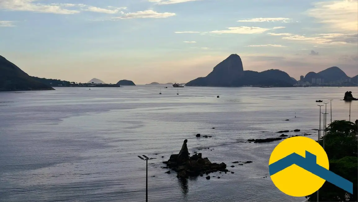 Apartamento com 4 quartos à venda, 200m2 em Icaraí, Niteroi - RJ - imagem 1 Foto 1 de Apartamento com 4 quartos à venda, 200m2 em Icaraí, Niteroi - RJ