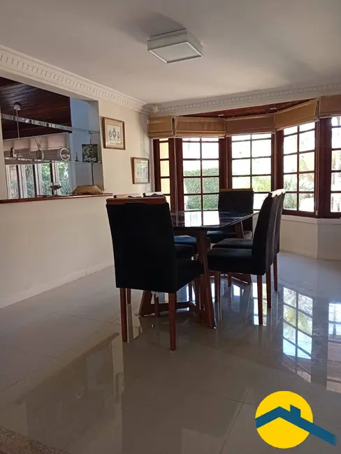 Casa com 4 quartos à venda, 390m2 em Piratininga, Niteroi - RJ - imagem 8 Foto 8 de Casa com 4 quartos à venda, 390m2 em Piratininga, Niteroi - RJ